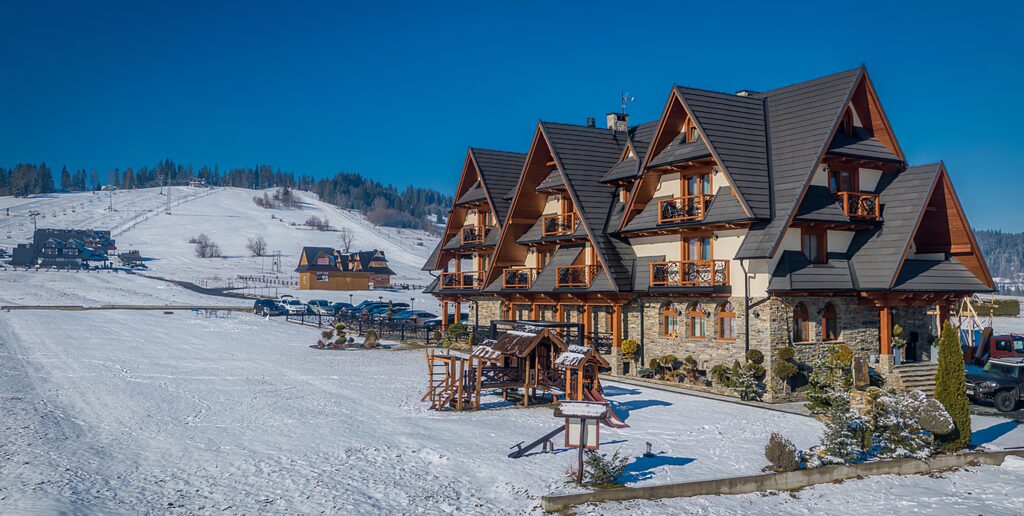 Pensjonat Silverton i jego otoczenie na Kaniówce