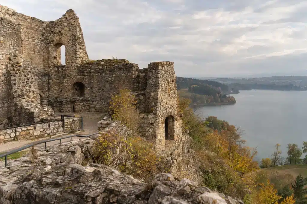 Ruins of Czorsztyn Castle overlooking the lake